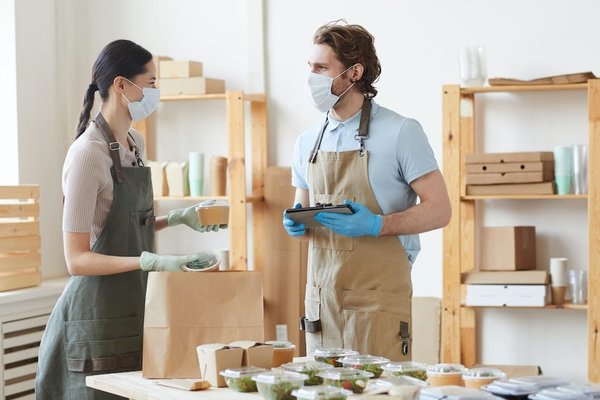 Expériences client : comment offrir un service exceptionnel dans votre restaurant bar